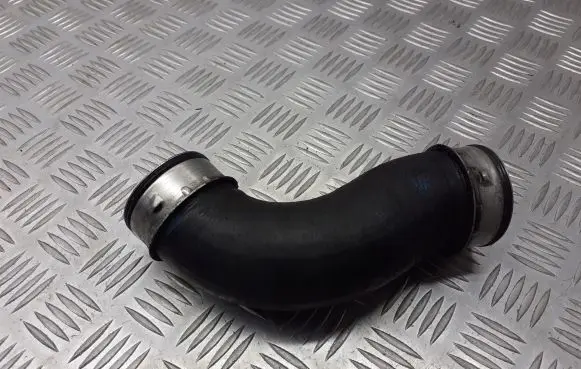 Skoda Octavia Mk2 (1Z) Turbo air intake inlet pipe/hose BRAK