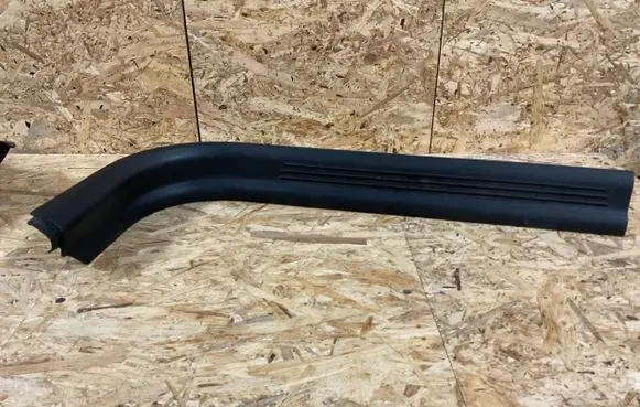 Volvo V50 Front sill trim cover 8641784 1110136 11137