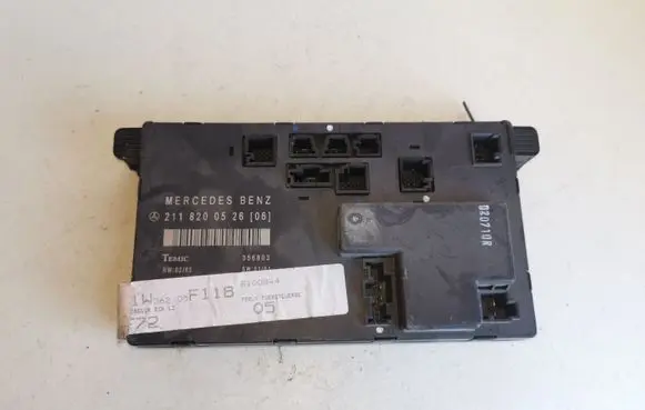 Mercedes-Benz E W211 Door control unit/module 2118200526