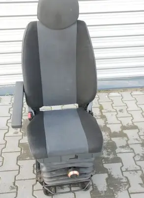 Renault Master III Front driver seat 150KM
