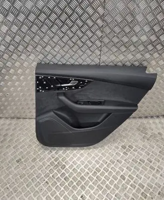 Audi Q7 4M Rear door card panel trim 4M0863982