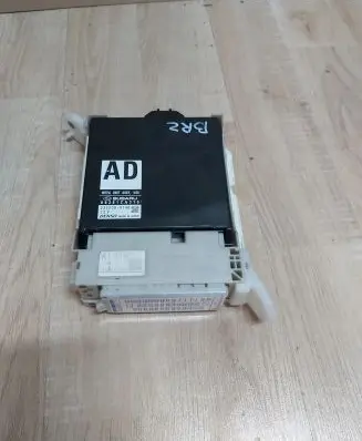 Toyota Avensis T270 Other control units/modules 88281CA310