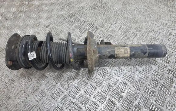 Volkswagen PASSAT B8 Front shock absorber/damper 3Q0413031BN
