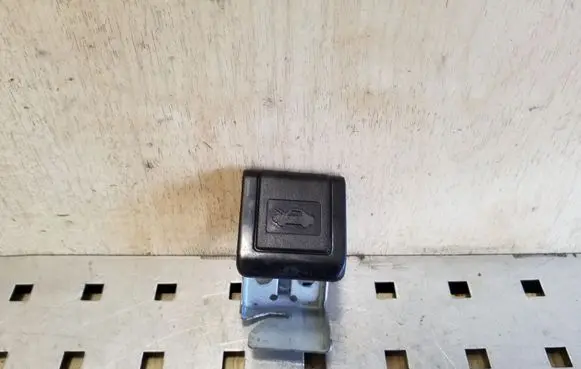 Toyota Previa (XR30, XR40) II Engine bonnet (hood) release handle