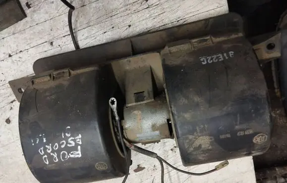 Ford Escort Heater fan/blower 9978L43AV0
