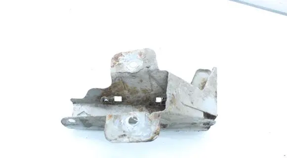 Opel Vivaro Fender mounting bracket