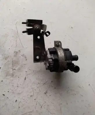 Maserati Ghibli Water pump 0392024053