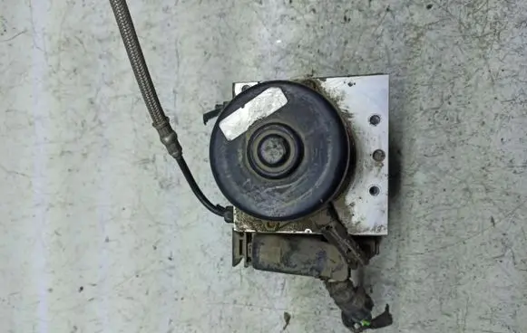 Volkswagen Golf IV ABS Pump 1J0614117C