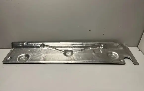 BMW X6 G06 Heat shield in engine bay 7424934