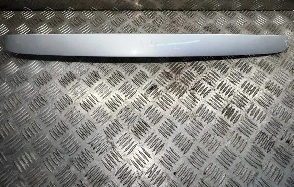 Volvo S40 Trunk door license plate light bar 39994995 16234