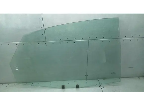Audi A6 S6 C5 4B Rear door window glass