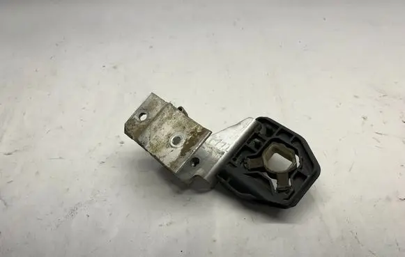 BMW 2 F22 F23 Radiator support slam panel bracket 8620733