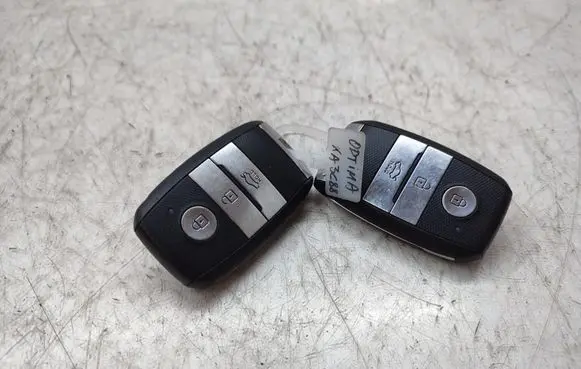 KIA Optima Ignition key/card 