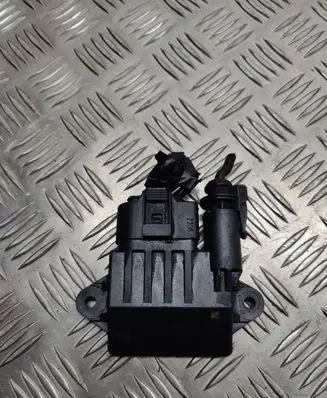 Glow plug pre-heat relay