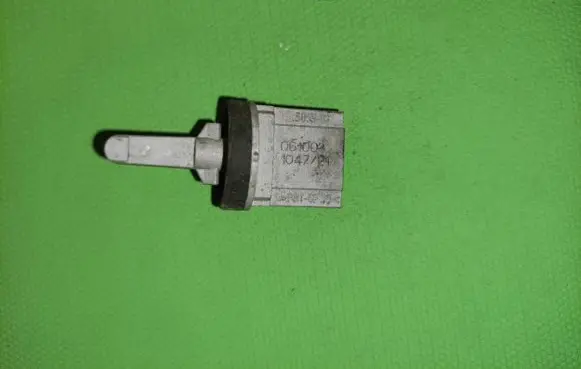 Volkswagen Caddy Interior temperature sensor 1K0907543A