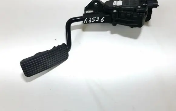 KIA Ceed Accelerator throttle pedal