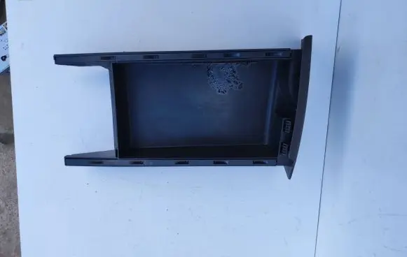Audi Q7 4L Dashboard storage box/compartment 221205806S 7L08E82602