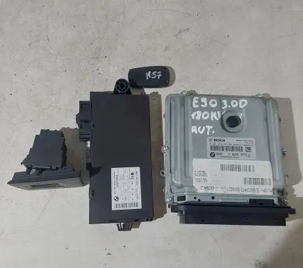 BMW 3 E90 E91 Engine ECU kit and lock set 7823973