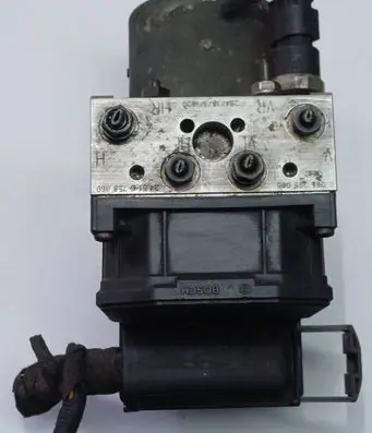 BMW 5 E39 ABS Pump 6758969 0265950002