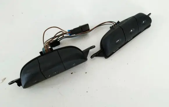 Opel Zafira A Steering wheel buttons/switches 