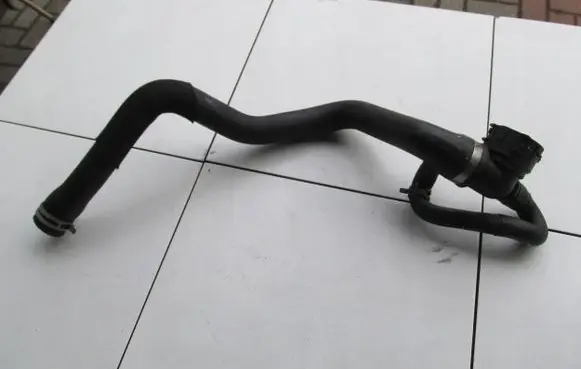 Ford C-MAX II Engine coolant pipe/hose 9V618260CD