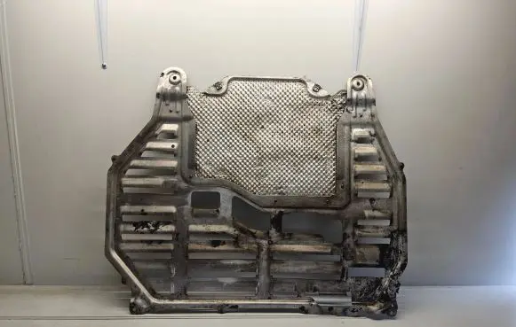 Porsche Boxster 982 Engine splash shield/under tray 982825253A 982825253
