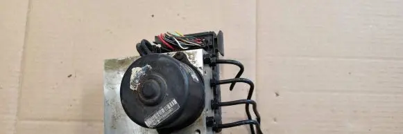 Volkswagen Golf IV ABS Pump 1J0614217C 10020401434