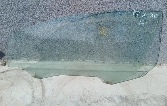 Ford Fiesta Front door window/glass (coupe) 