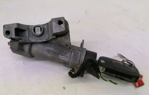 Audi A6 S6 C5 4B Ignition lock 4B0905851C