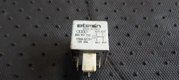 Audi A6 S6 C6 4F Other relay 8D0951253 370