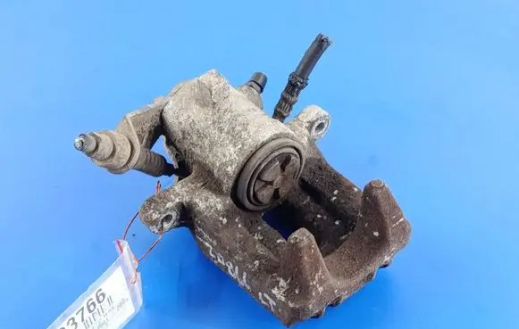 Volkswagen Polo Rear brake caliper