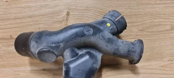 Nissan Primera Air intake duct part AU000A0
