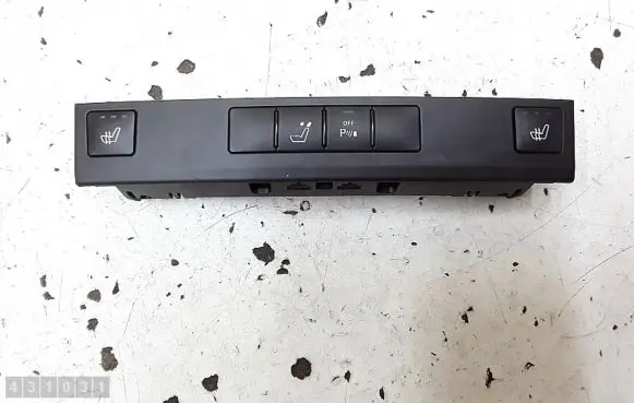 Mercedes-Benz E W211 Seat heating switch a2128202610