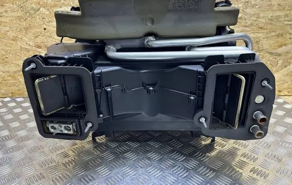 BMW 5 E60 E61 Interior heater climate box assembly 6918845