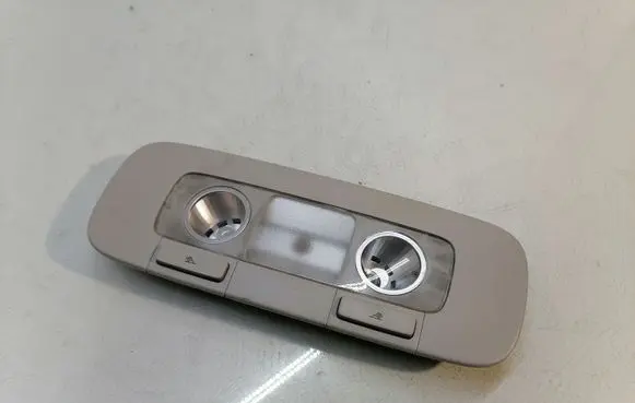 Volkswagen PASSAT B7 Rear seat light 947291