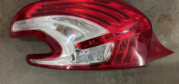 Peugeot 208 Rear/tail lights 9672628280