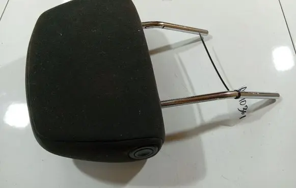 Opel Astra H Front seat headrest 