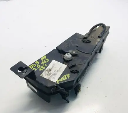 Citroen DS5 AdBlue liquid reservoir 
