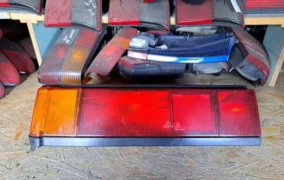 Honda Civic III Rear/tail lights 0437319L 0437319