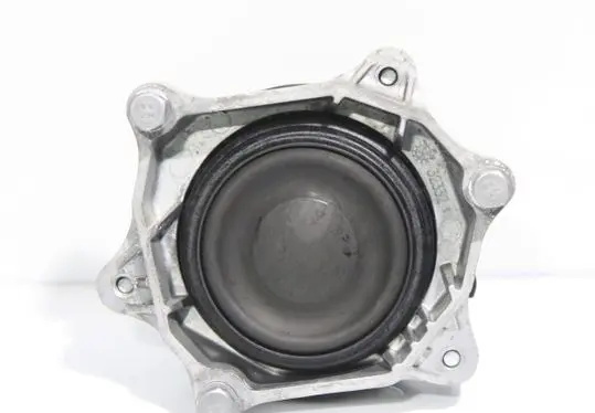 BMW 2 F22 F23 Engine mount bracket 22116787658 4095144