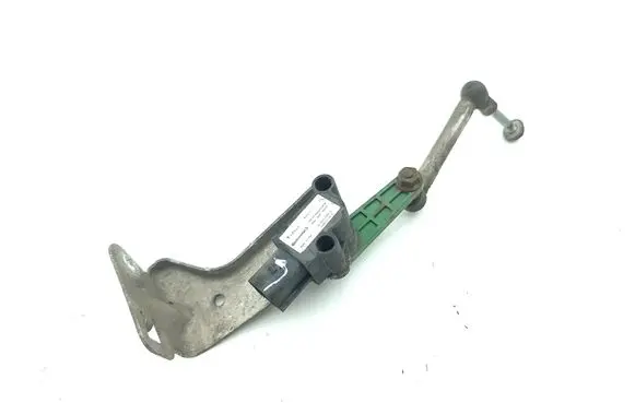 Tesla Model S Rear height level sensor lever 100417300A