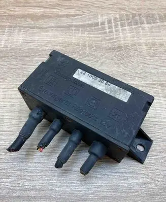 Volkswagen PASSAT B5 Webasto auxiliary heater other parts 2210003084