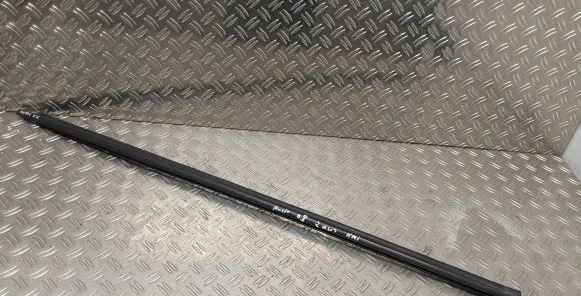 Toyota Auris 150 Front door glass trim molding 