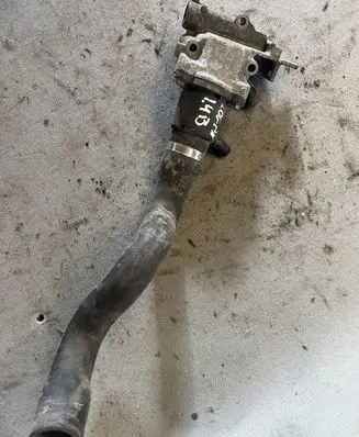 Dacia Logan I Thermostat/thermostat housing 8200561420