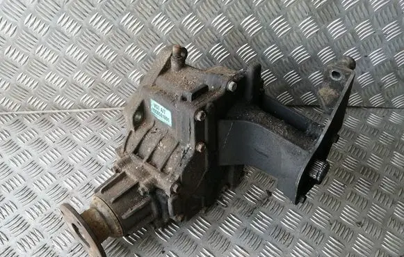 Hyundai Santa Fe Gearbox transfer box case Y050501091
