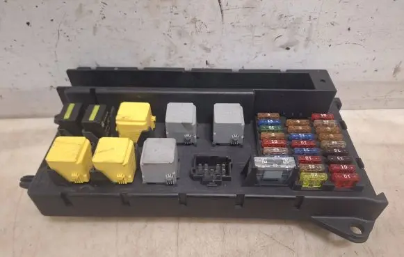 Mercedes-Benz Sprinter W906 Fuse module A9065454001