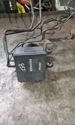 Volvo S40 ABS Pump 30647857