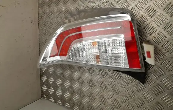 Toyota Prius (XW30) Rear/tail lights STANLEY4755