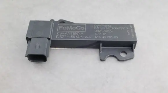 Ford Kuga II Aerial antenna amplifier DS7T15K603AA DS7T15K603
