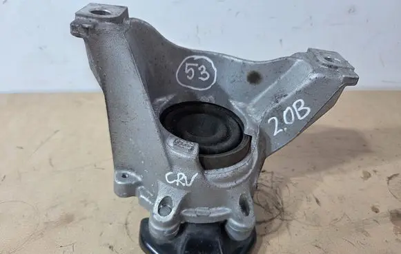 Honda CR-V Engine mount bracket PV090ZHF4